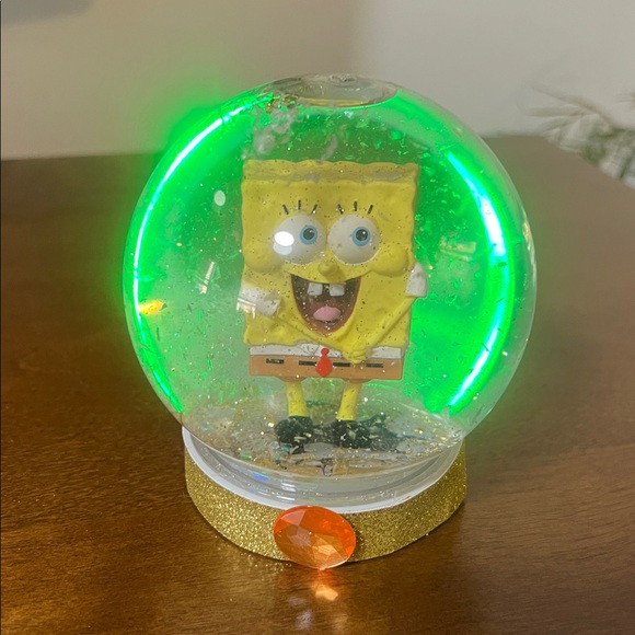 SPONGEBOB SQUARE PANTS Snow Globe - Picture 15 of 17